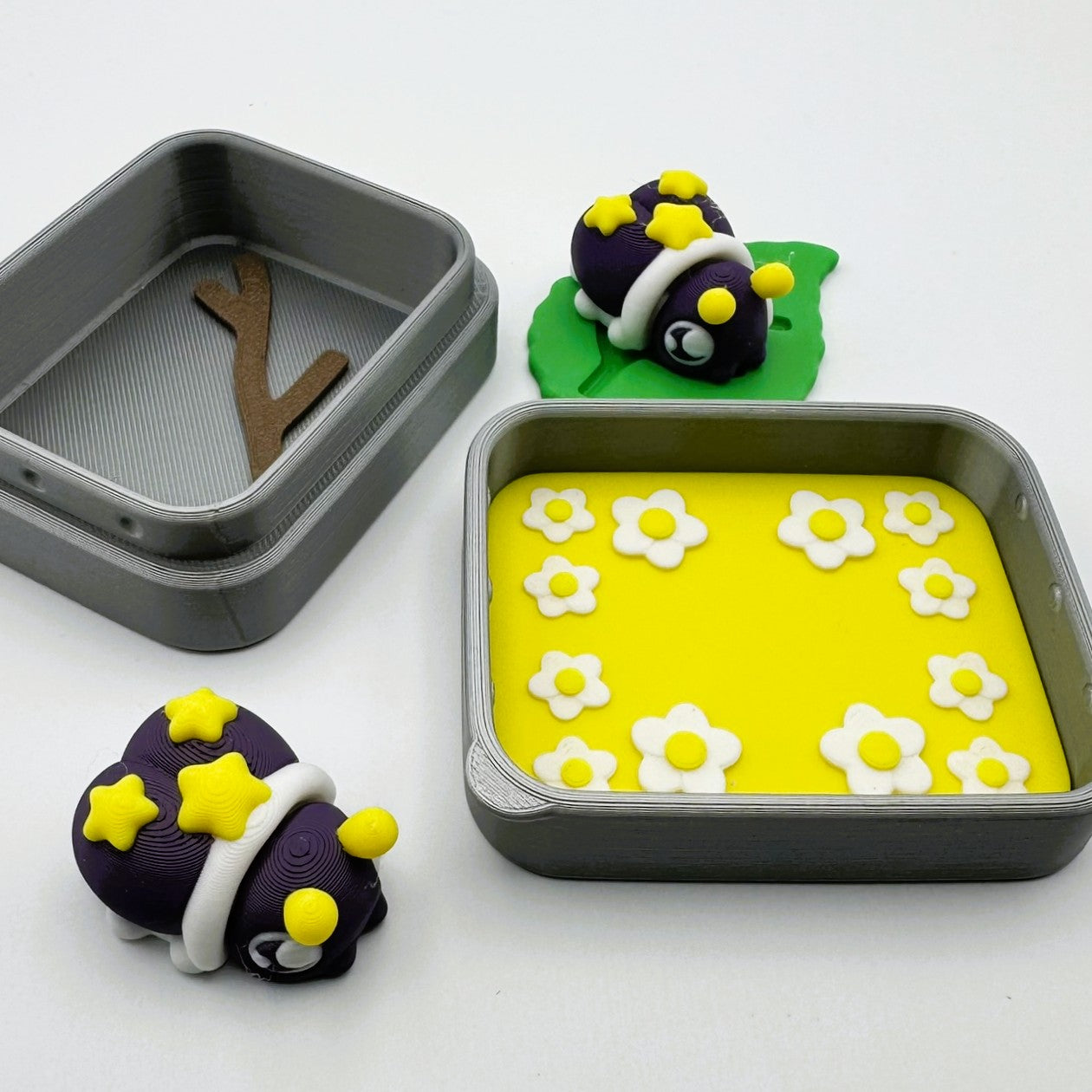 Beetle Night Stars Box Desk Toy – Fun Conversation Piece & Office Decor Gift