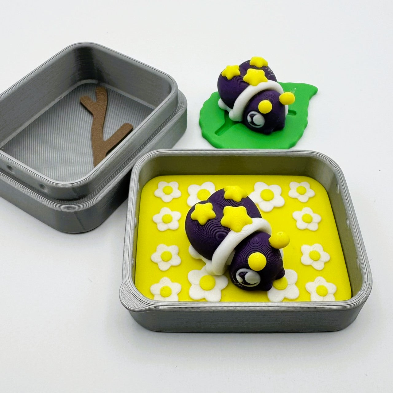 Beetle Night Stars Box Desk Toy – Fun Conversation Piece & Office Decor Gift